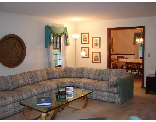 19 Hundreds Road Westborough, MA 01581 - Photo 8 of 13 Gallery Image 8