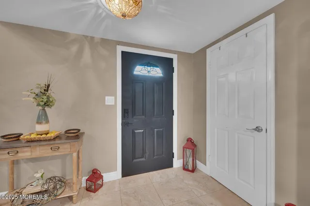 $679,000 | 9 Brentwood Terrace, Middletown, NJ 07748