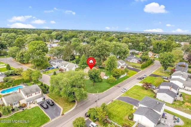 $679,000 | 9 Brentwood Terrace, Middletown, NJ 07748