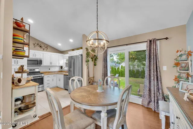 $679,000 | 9 Brentwood Terrace, Middletown, NJ 07748