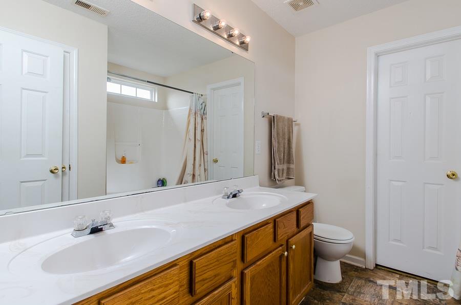 8036 Bright Oak Trail Raleigh, NC 27616 - Photo 14 of 22 Gallery Image 14