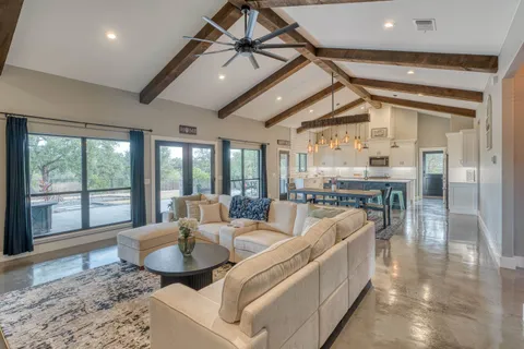 $750,000 | 105 Keystone, Buchanan Dam, TX 78609