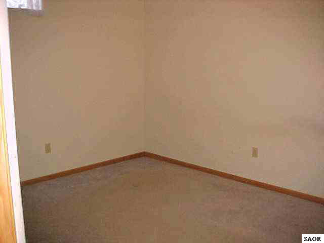 2403 Curdy Road Howell, MI 48855 - Photo 4 of 9 46880-3.JPG