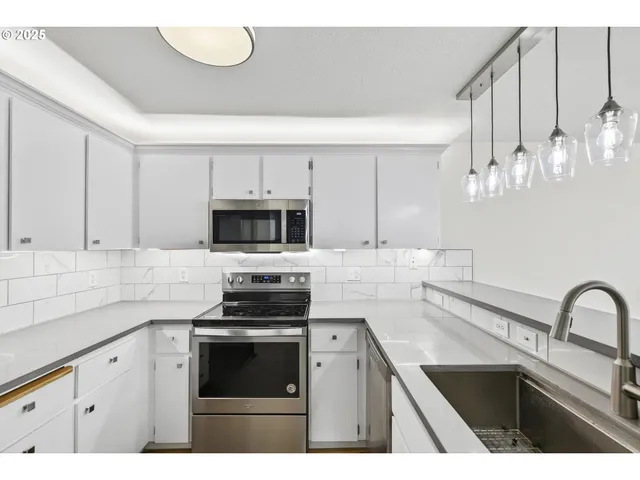 $399,900 | 1173 Joel's Place, Lafayette, OR 97127