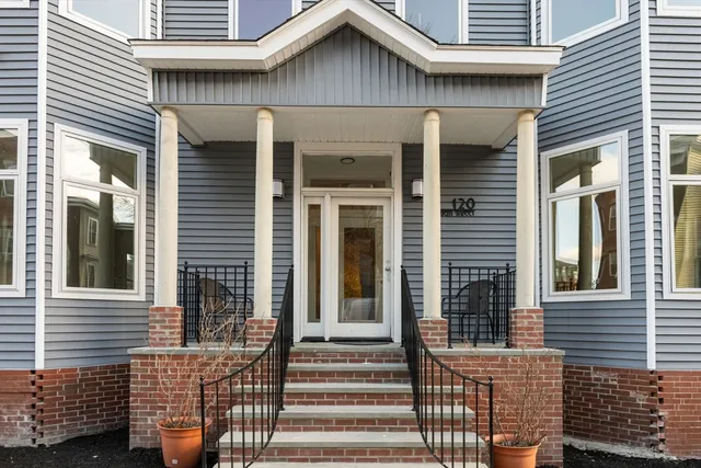 $4,700 | 120 Regent Street, Unit 3, Boston, MA 02119