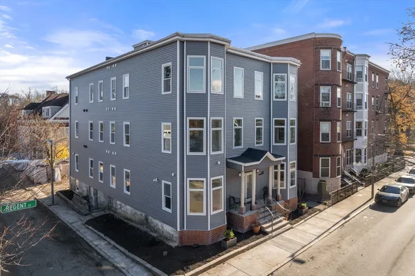 $4,700 | 120 Regent Street, Unit 3, Boston, MA 02119