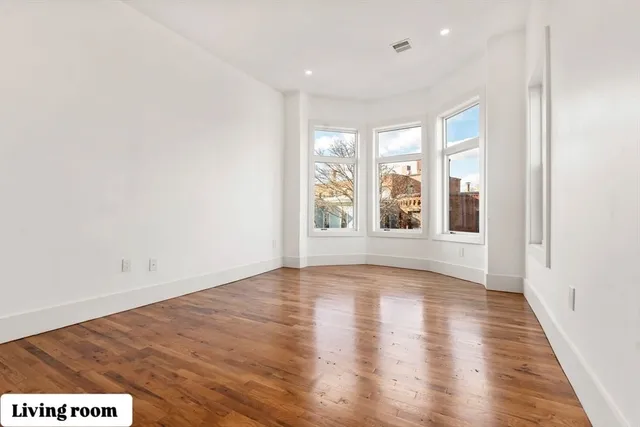 $4,700 | 120 Regent Street, Unit 3, Boston, MA 02119