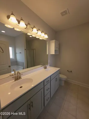 $2,275 | 908 Uplands Lane, Jacksonville, NC 28546