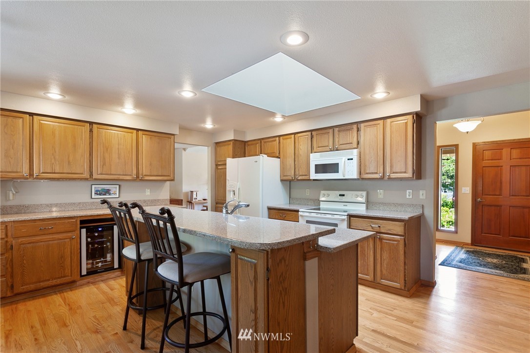 18233 155th Place Southeast Renton, WA 98058 - Photo 13 of 40 Gallery Image 13