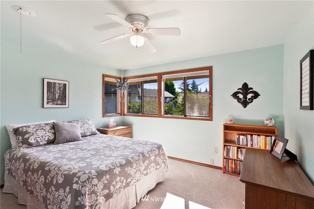 18233 155th Place Southeast Renton, WA 98058 - Photo 30 of 40 Gallery Image 30