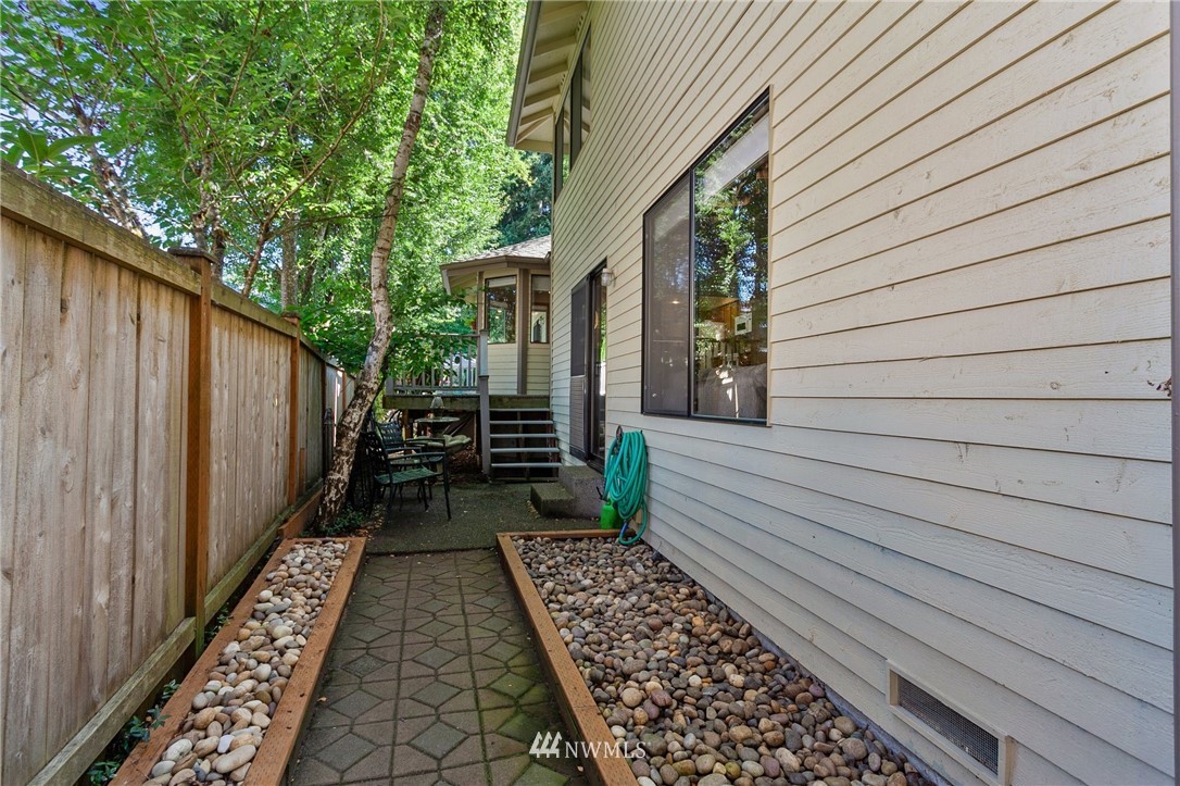 18233 155th Place Southeast Renton, WA 98058 - Photo 37 of 40 Gallery Image 37