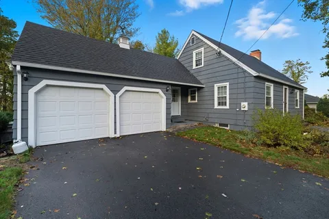 $499,000 | 15 Lowell Avenue, Holden, MA 01520