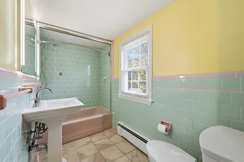 $499,000 | 15 Lowell Avenue, Holden, MA 01520