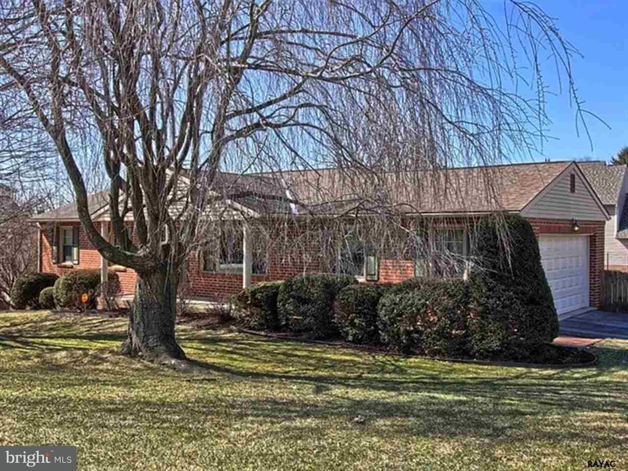 130 Lexington Road York, PA 17402 - Photo 2 of 36