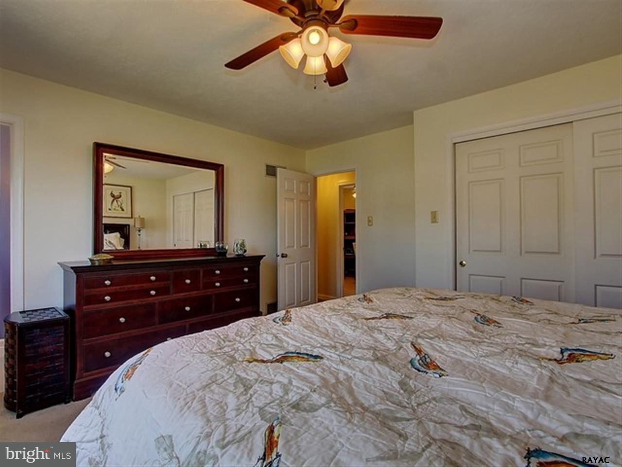 130 Lexington Road York, PA 17402 - Photo 17 of 36