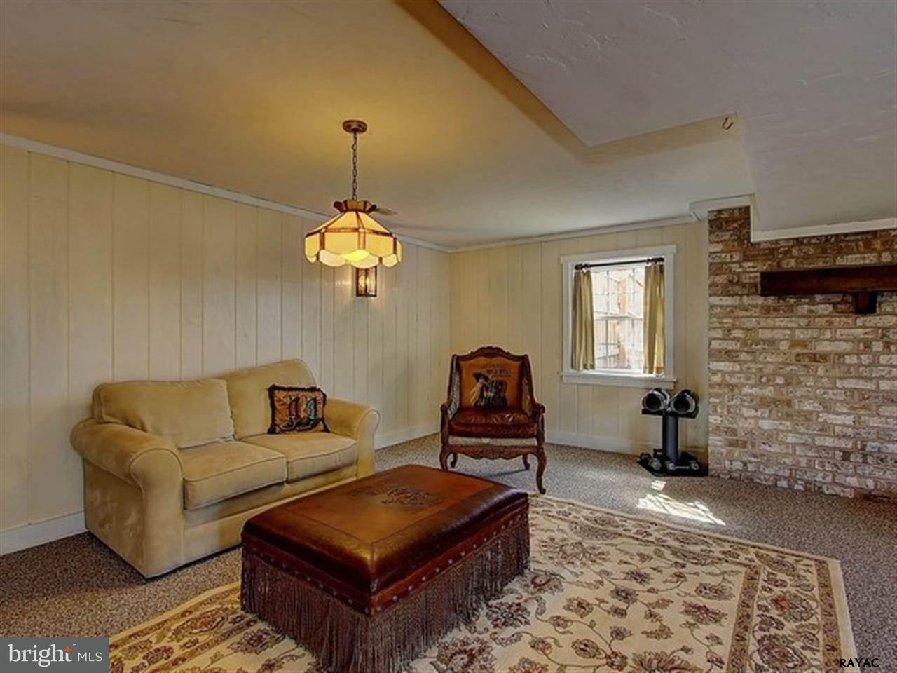 130 Lexington Road York, PA 17402 - Photo 23 of 36