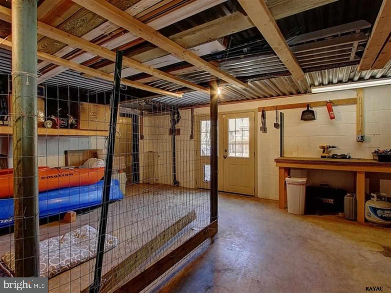 130 Lexington Road York, PA 17402 - Photo 31 of 36