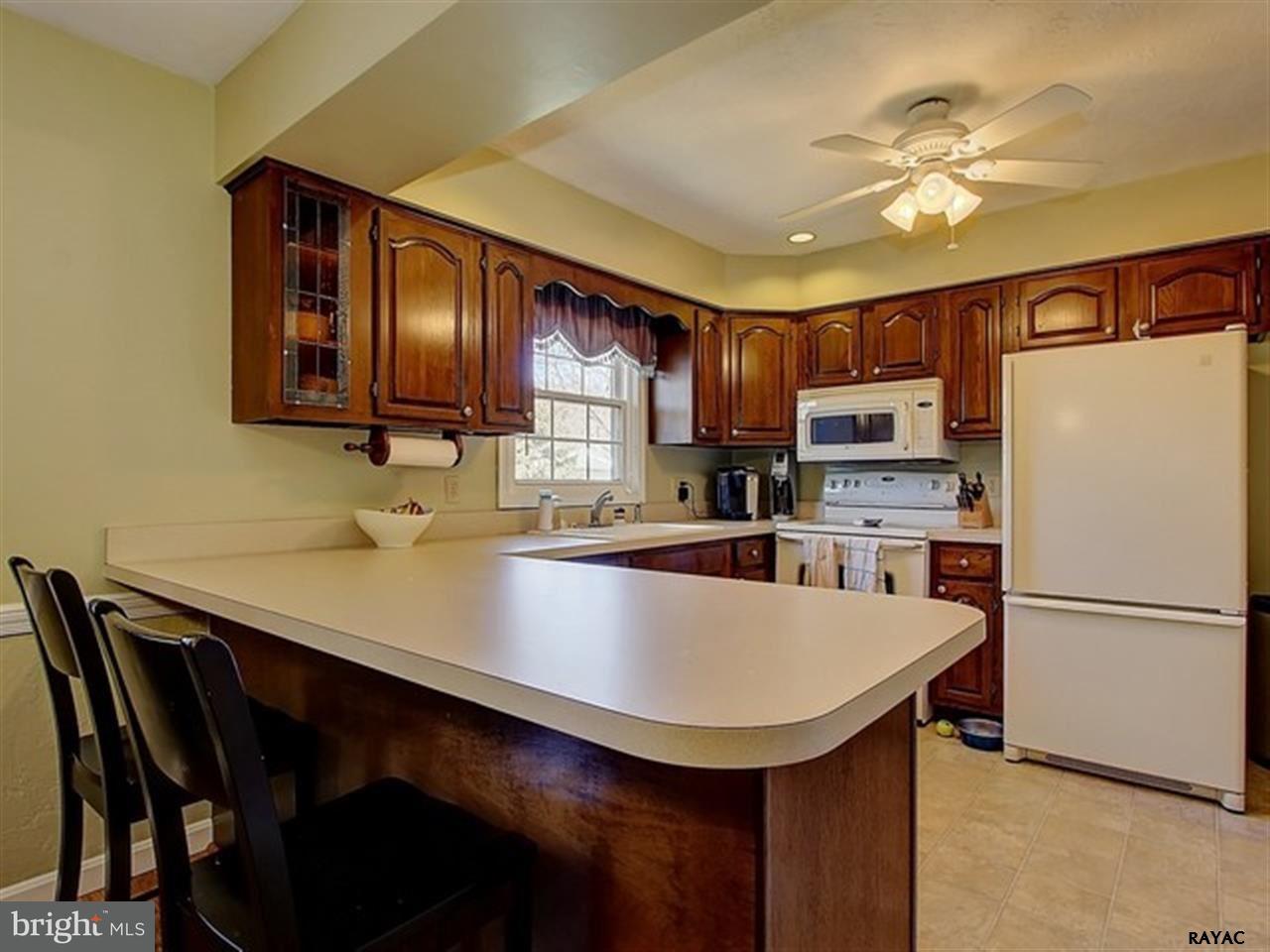 130 Lexington Road York, PA 17402 - Photo 10 of 36