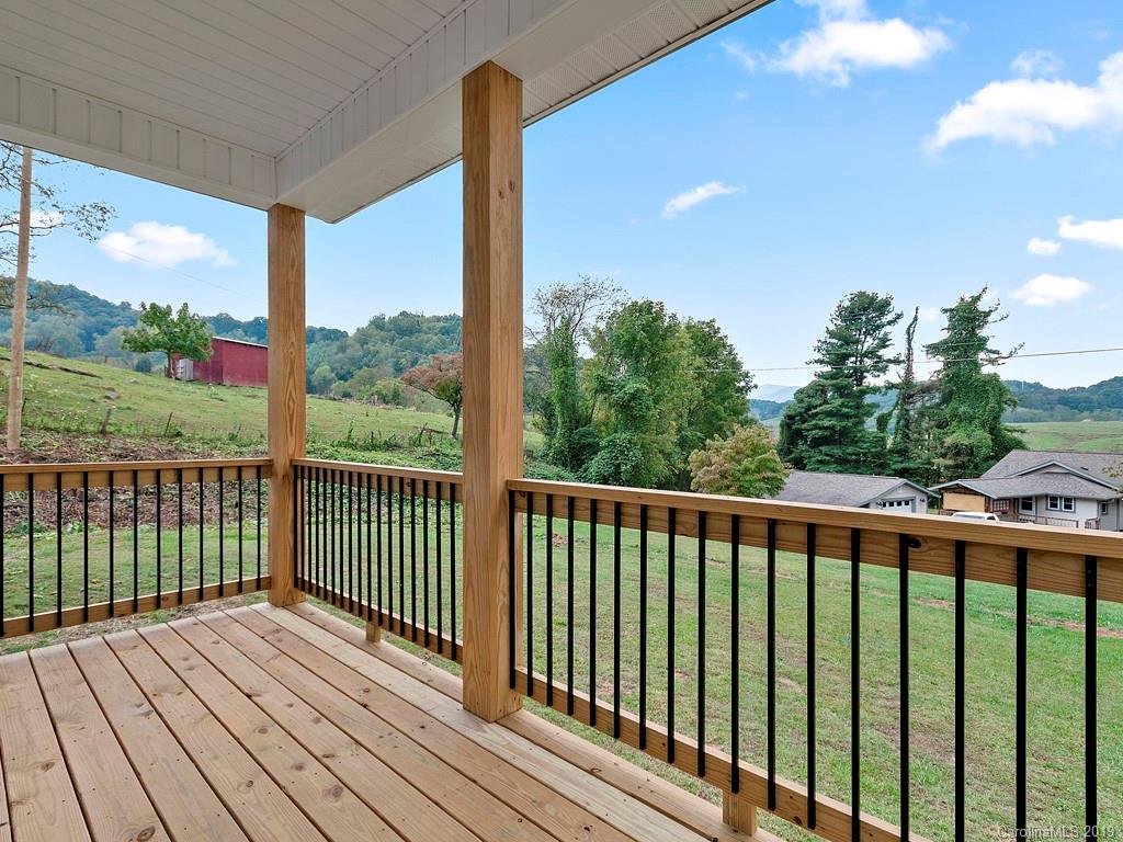 58 Hilltop Road Waynesville, NC 28786 - Photo 4 of 23 Gallery Image 4