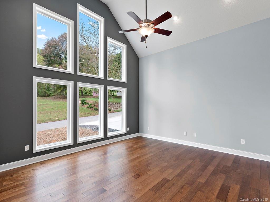 58 Hilltop Road Waynesville, NC 28786 - Photo 8 of 23 Gallery Image 8