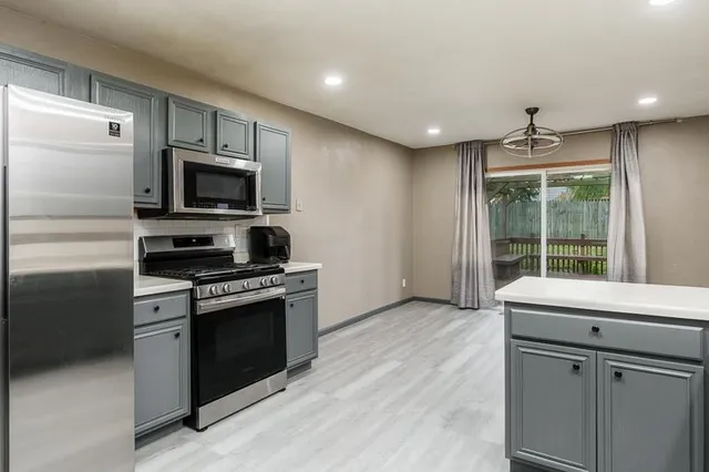 $315,000 | 3075 Derbyshire Drive, Machesney Park, IL 61115