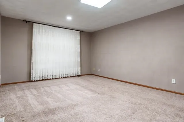 $315,000 | 3075 Derbyshire Drive, Machesney Park, IL 61115