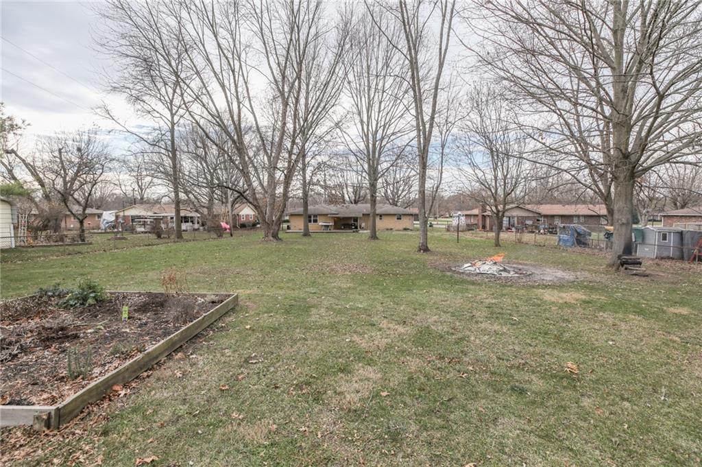 371 North Peterman Road Greenwood, IN 46142 - Photo 27 of 28 Gallery Image 27