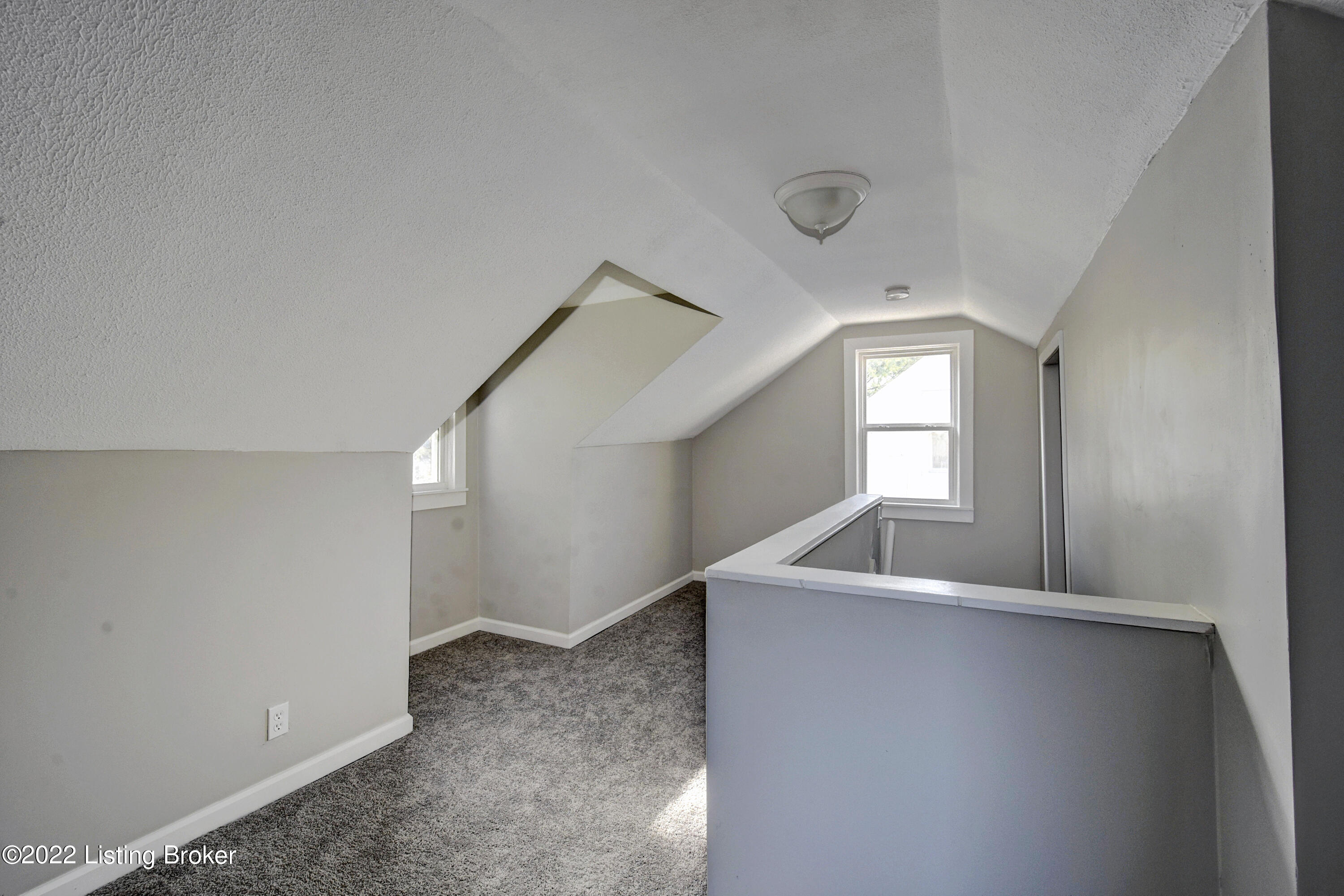 3204 Wessel Road Louisville, KY 40216 - Photo 15 of 31 _DSC4572_4_5