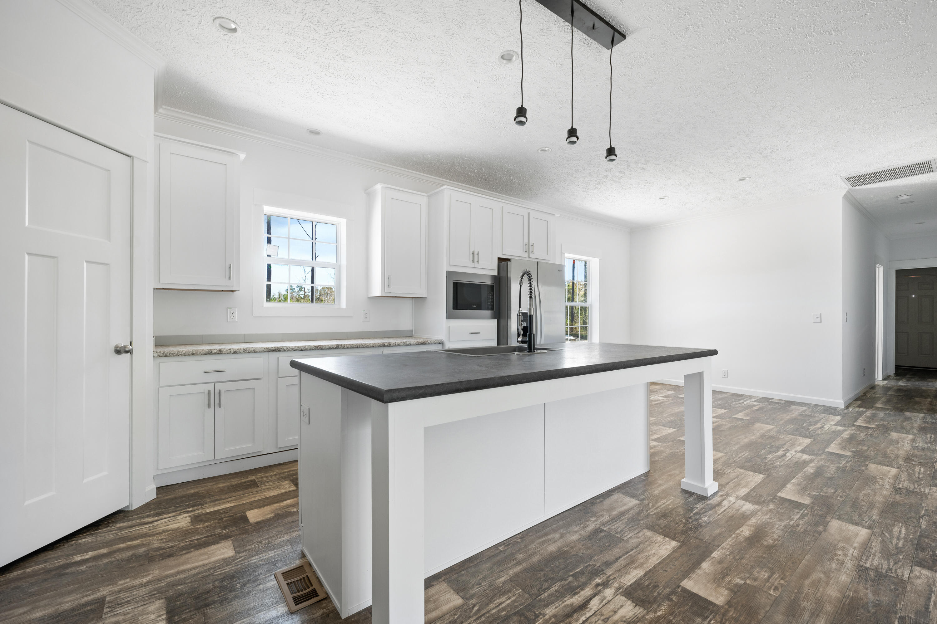 117 Dotson Street Harleyville, SC 29448 - Photo 12 of 22 P1021480