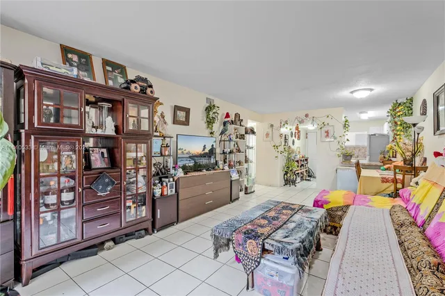 $325,000 | 700 Southeast 9th Court, Unit 103, Hialeah, FL 33010