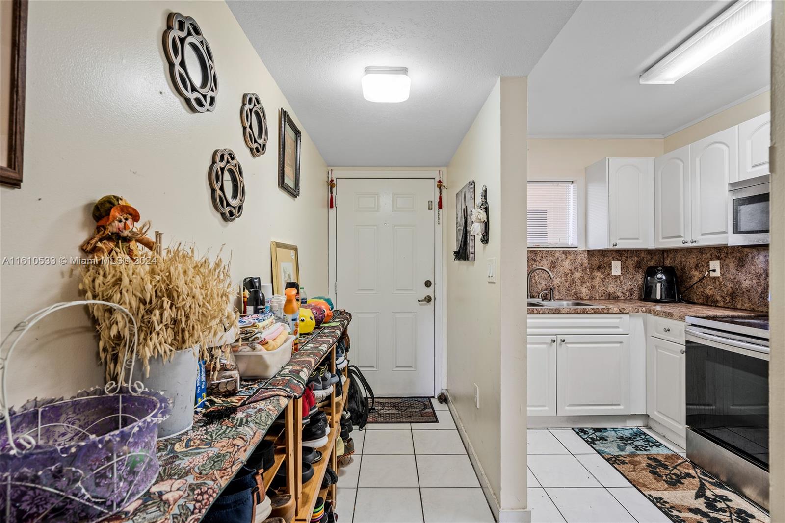700 Southeast 9th Court, Unit 103 Hialeah, FL 33010 - Photo 10 of 28
