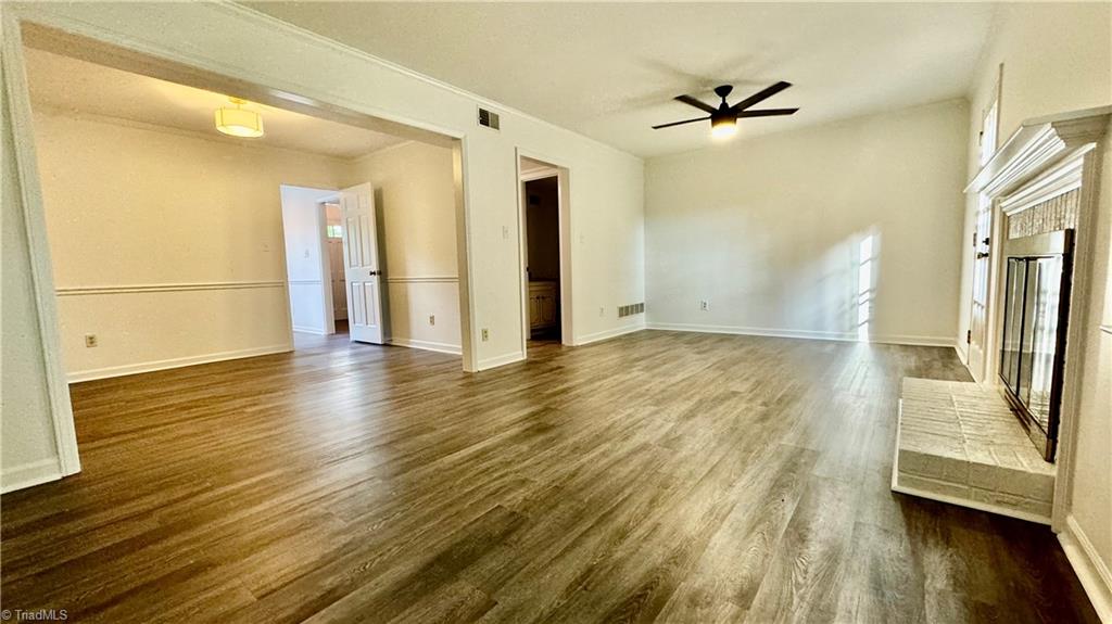 4817 Tower Road, Unit D Greensboro, NC 27410 - Photo 3 of 13 Dining room and living room