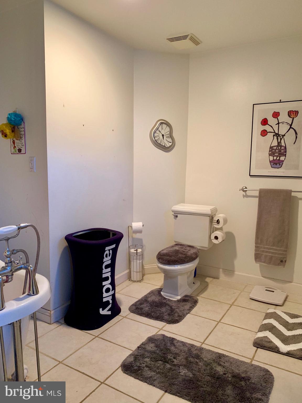 11958 Dumont Road Philadelphia, PA 19116 - Photo 22 of 28 Gallery Image 22