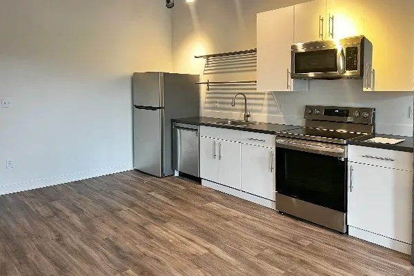 $2,100 | 45 High Street, Unit 4, North Andover, MA 01845