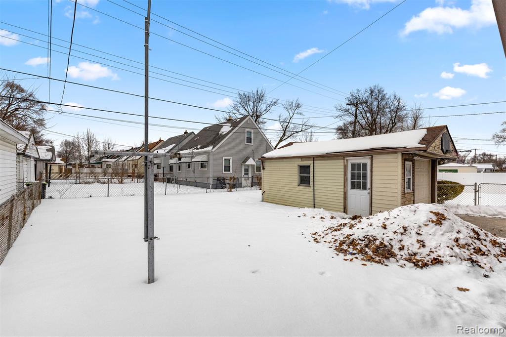 14716 Eureka Road Southgate, MI 48195 - Photo 38 of 42