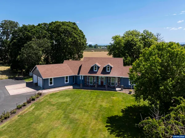 $1,950,000 | 23522 Caffey Lane, Aurora, OR 97002