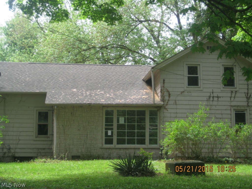 2862 Ridgewood Road Akron, OH 44333 - Photo 1 of 18