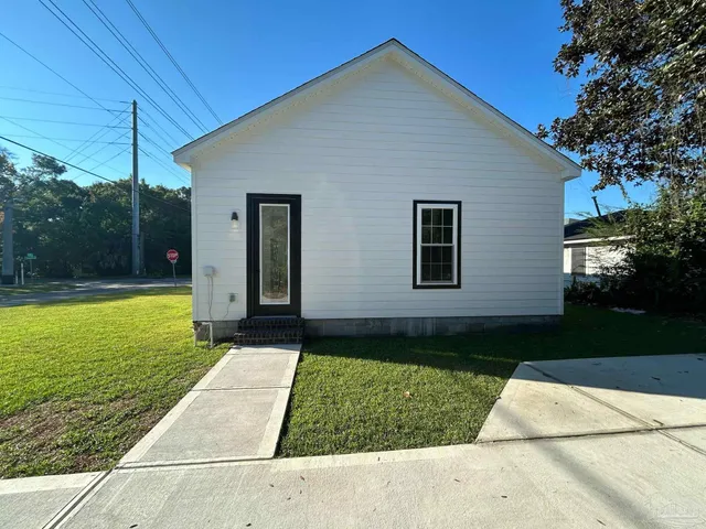 $180,000 | 2300 West Jackson Street, Pensacola, FL 32505