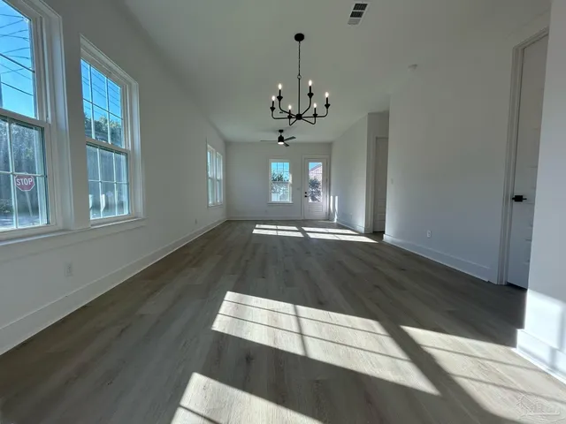 $180,000 | 2300 West Jackson Street, Pensacola, FL 32505