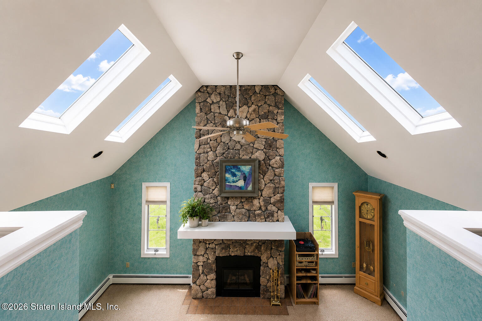 5434 Amboy Road Staten Island, NY 10312 - Photo 48 of 61 Family Room