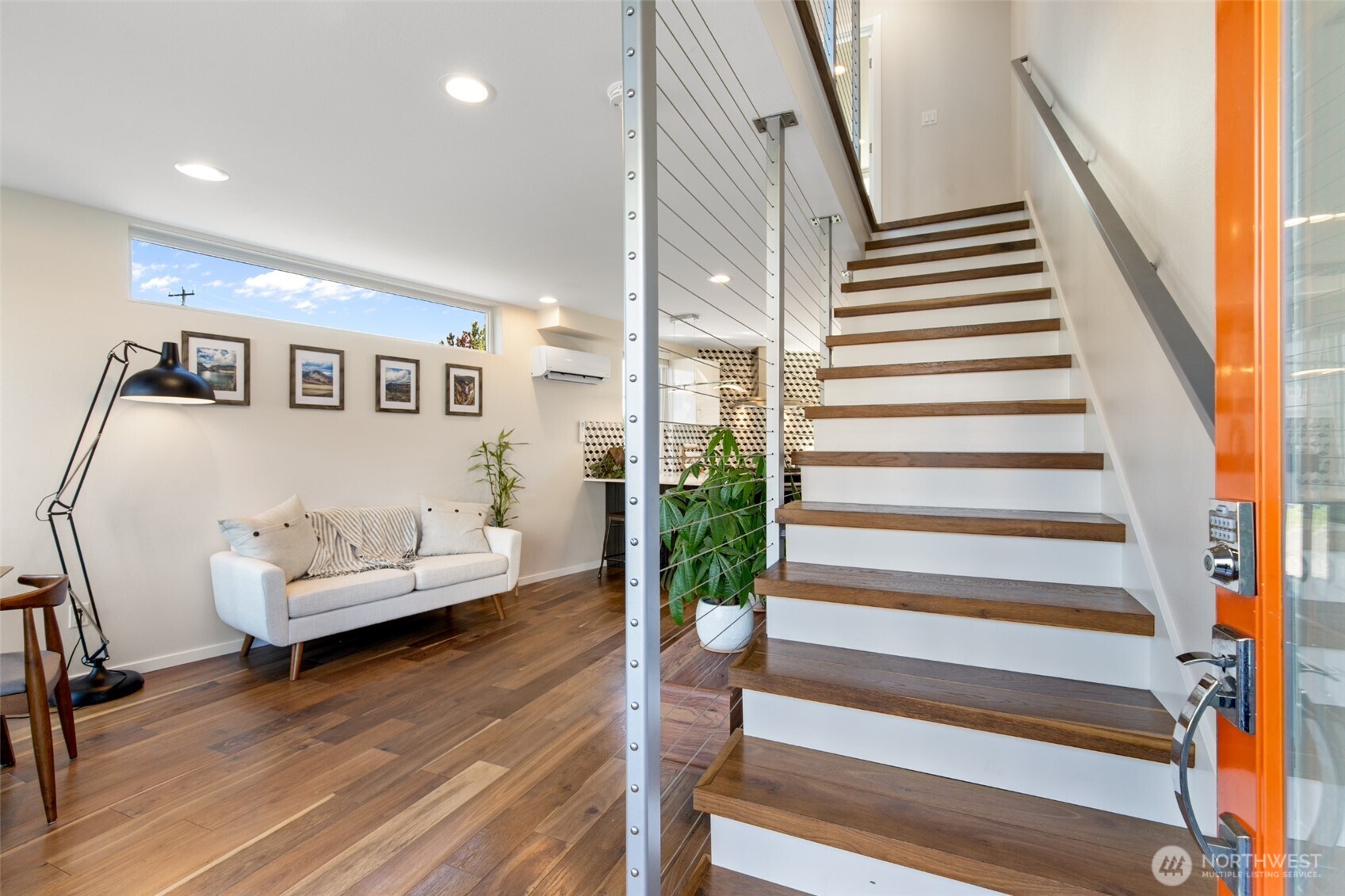 547 North 103rd Street Seattle, WA 98133 - Photo 3 of 40