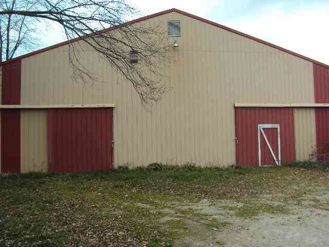 19409 Irwin Road Armada, MI 48005 - Photo 12 of 14 31034878-11.JPG
