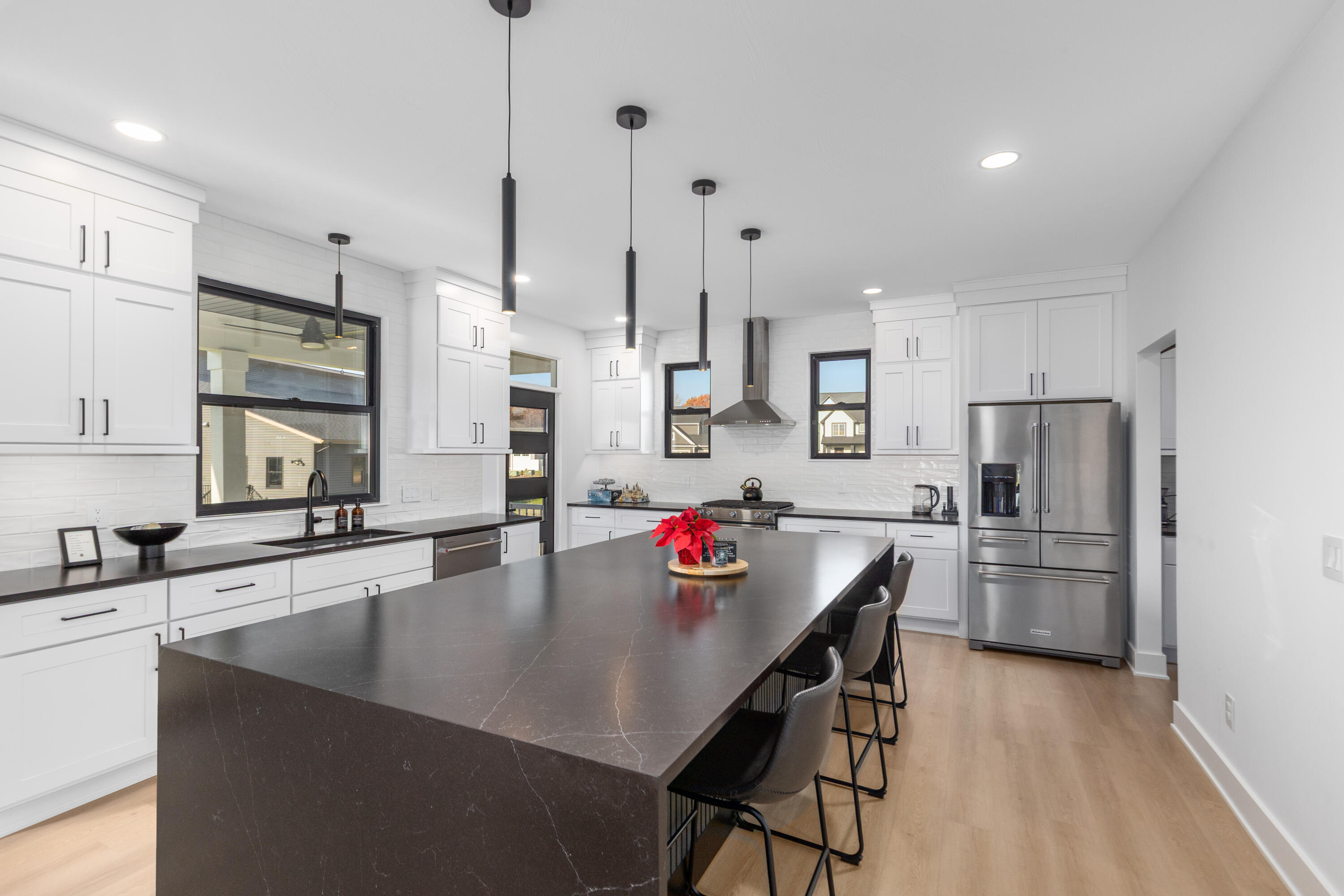 215 Gehl Avenue Southwest Walker, MI 49534 - Photo 12 of 44 Chef's Kitchen