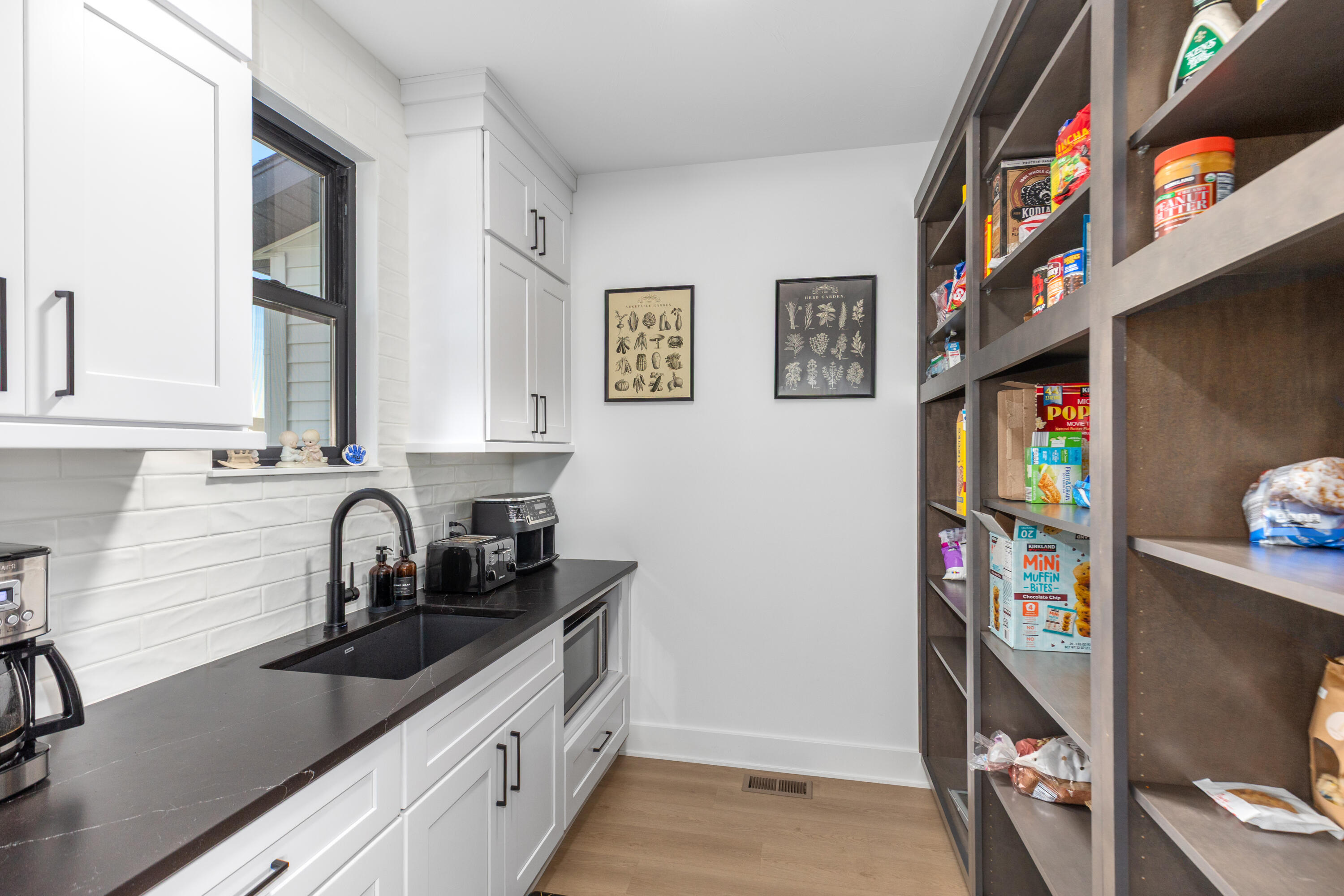 215 Gehl Avenue Southwest Walker, MI 49534 - Photo 17 of 44 Butler's Pantry