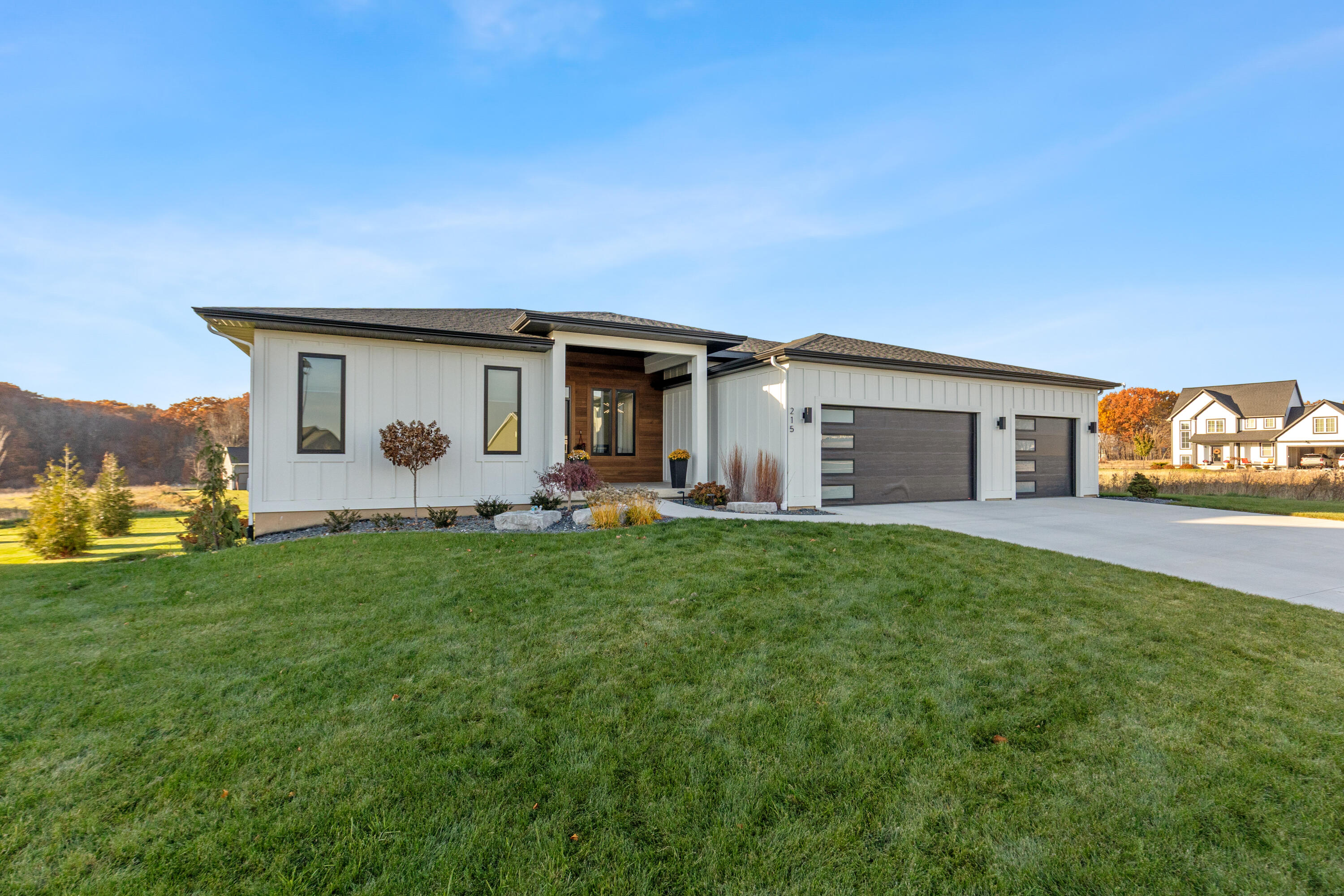 215 Gehl Avenue Southwest Walker, MI 49534 - Photo 2 of 44 215 Gehl Grandville Schools