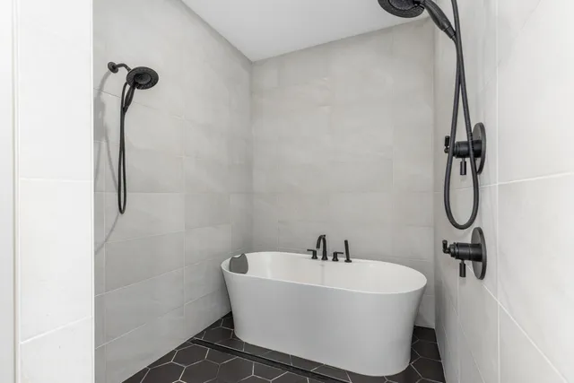 $699,500 | 215 Gehl Avenue Southwest, Walker, MI 49534