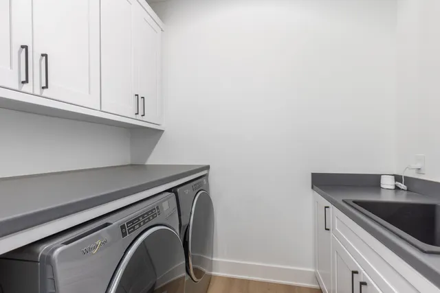 $699,500 | 215 Gehl Avenue Southwest, Walker, MI 49534