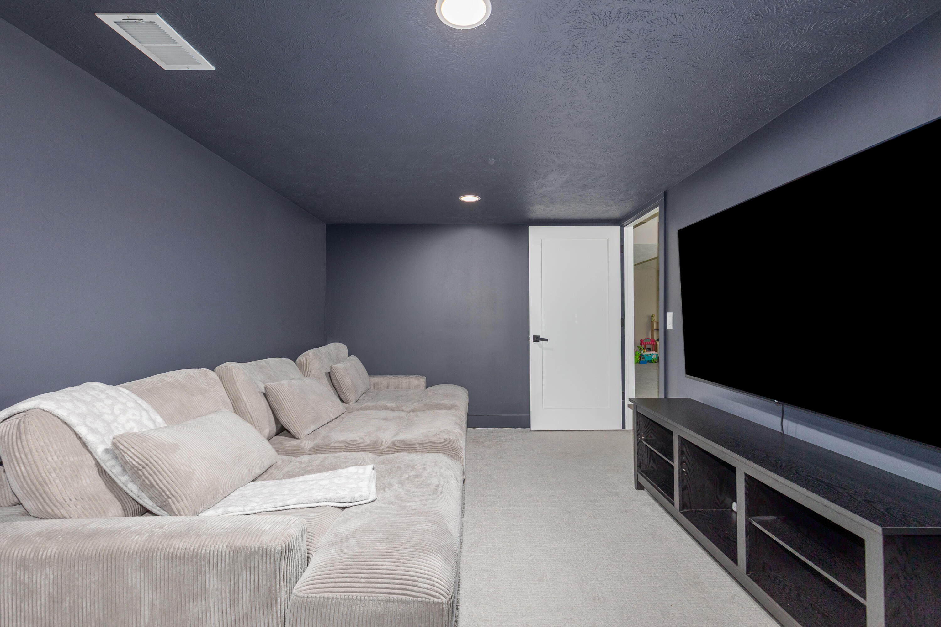 215 Gehl Avenue Southwest Walker, MI 49534 - Photo 31 of 44 Movie Theatre