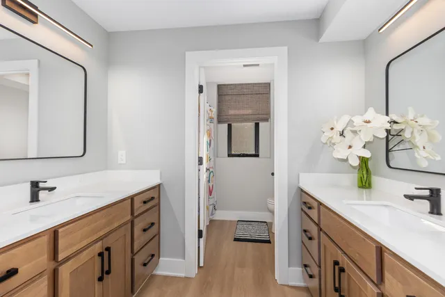 $699,500 | 215 Gehl Avenue Southwest, Walker, MI 49534