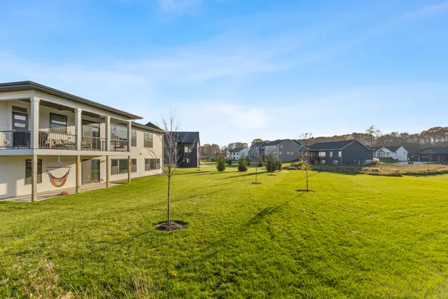 $699,500 | 215 Gehl Avenue Southwest, Walker, MI 49534